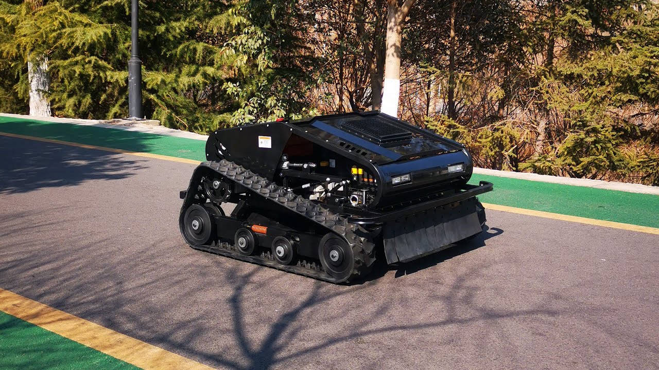 RC mower tondeuses radiocommand&eacute;es tondeuse &agrave; gazon chenilles robotis&eacute;e de pentes t&eacute;l&eacute;command&eacute;e