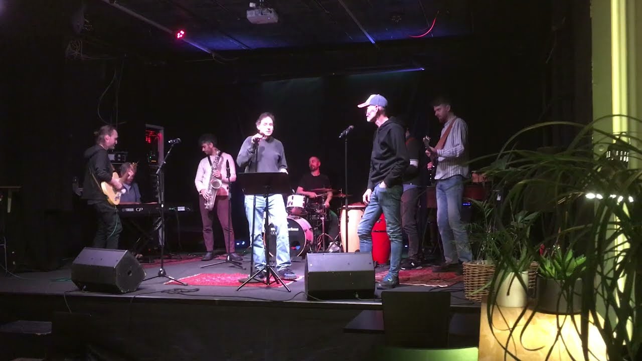 Studenterhuset Open Jam - Feb. 5.  2026 - Tony Maxwell sings 