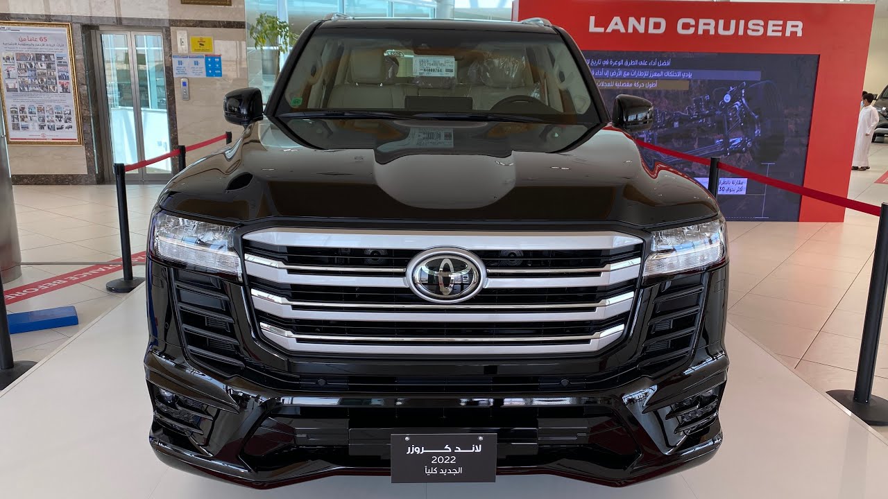 لاندكروزر 2022 فئة GXR زوائد الدرجة الاولى محرك 3.5L تون تيربو مقاعد جلد وشاشه 12.3 وارد الساير