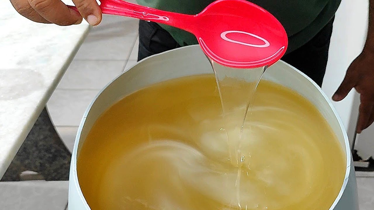 Com este sabão líquido acabe com o mau odor no banheiro e deixe seus tapetes limpinhos é perfumado