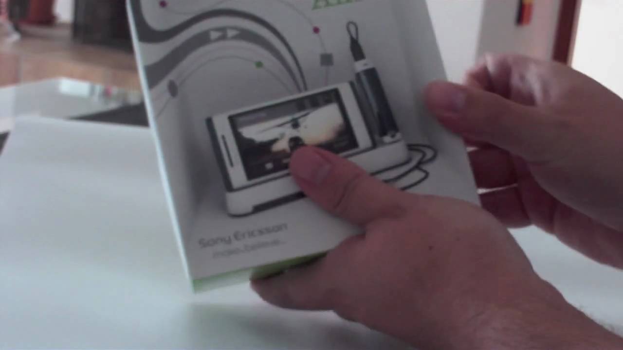 Unboxing Sony Ericsson Aino