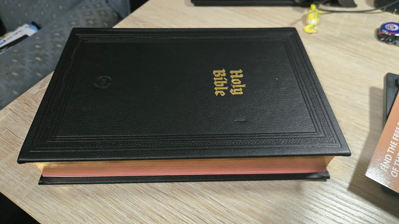 Unboxing my LEGACY STANDARD BIBLE Hardcover 5 Solas Edition Bible w/Bible Armor & 2 Reformation pins