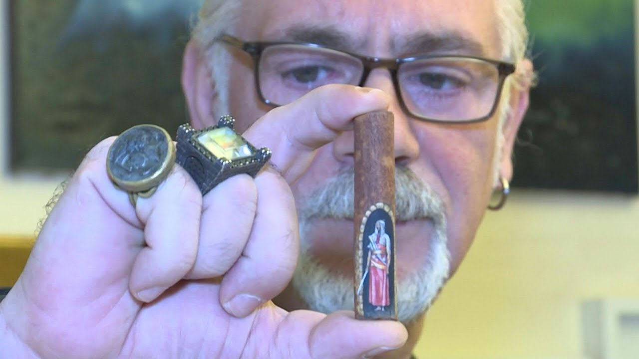 Turkey's 'Micro-angelo' produces tiny masterpieces | AFP
