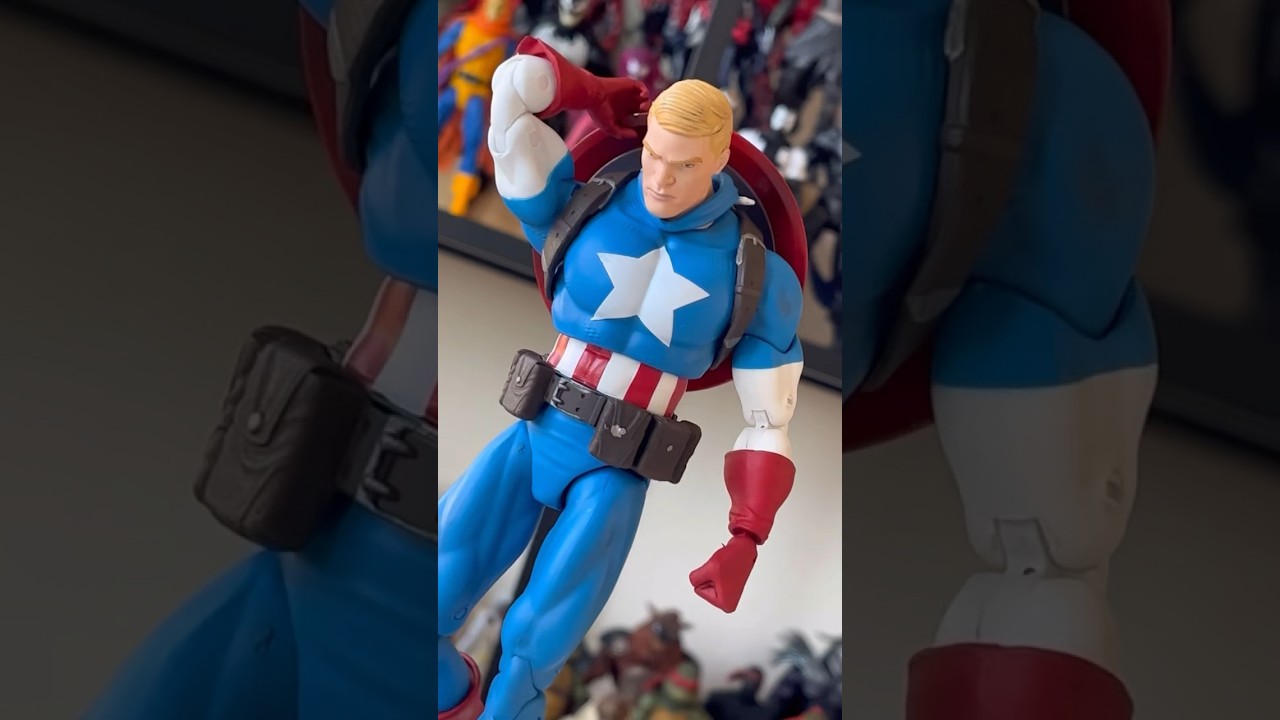 Unboxing the new Diamond Select Captain America! #marvel #captainamerica #avengers #toys #unboxing