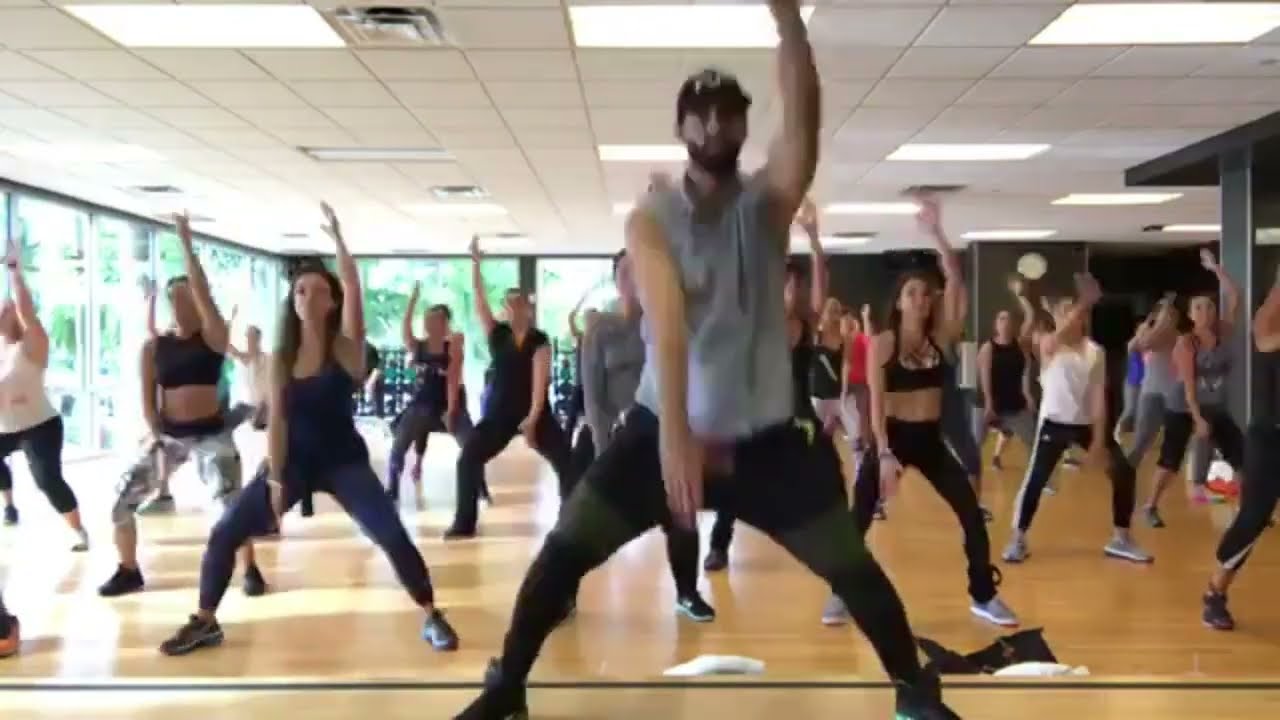 CLASE DE ZUMBA DANCE 1 HORA QUEMA HASTA 600 CALORIAS EN CASA.