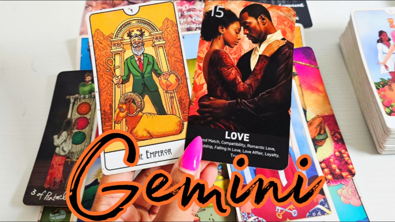 GEMINI♊WHO IS THIS APPLYING PRESSURE🤭🏃🏽🔒 #tarot
