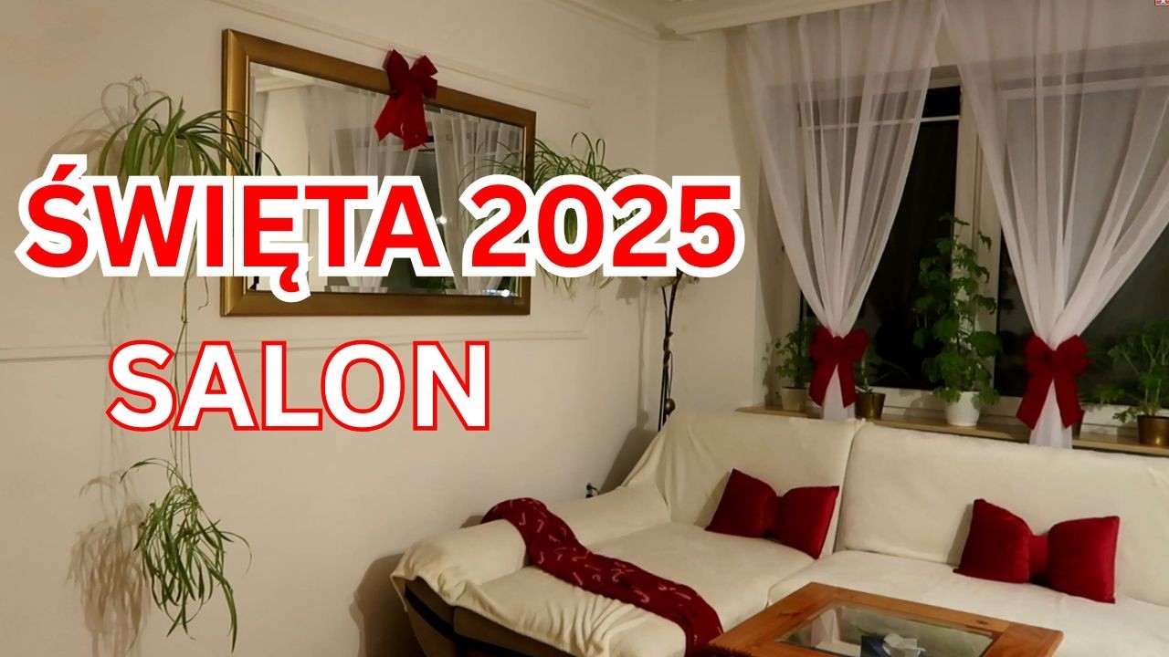 Salon gotowy na Święta 2025 🎀✨ poduszki, kokardy i ten klimat ...
