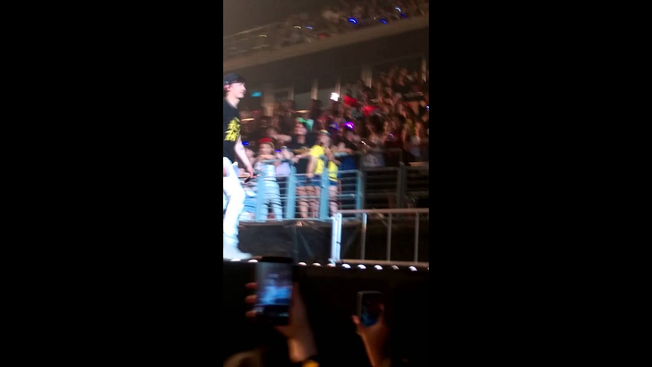 032016 2PM House Party in Bangkok   Ending Nichkhun Focus