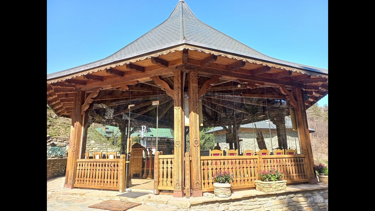 MĂNĂSTIREA PRISLOP - UNUL DINTRE CELE MAI IMPORTANTE CENTRE DE PELERINAJ DIN ROMÂNIA 