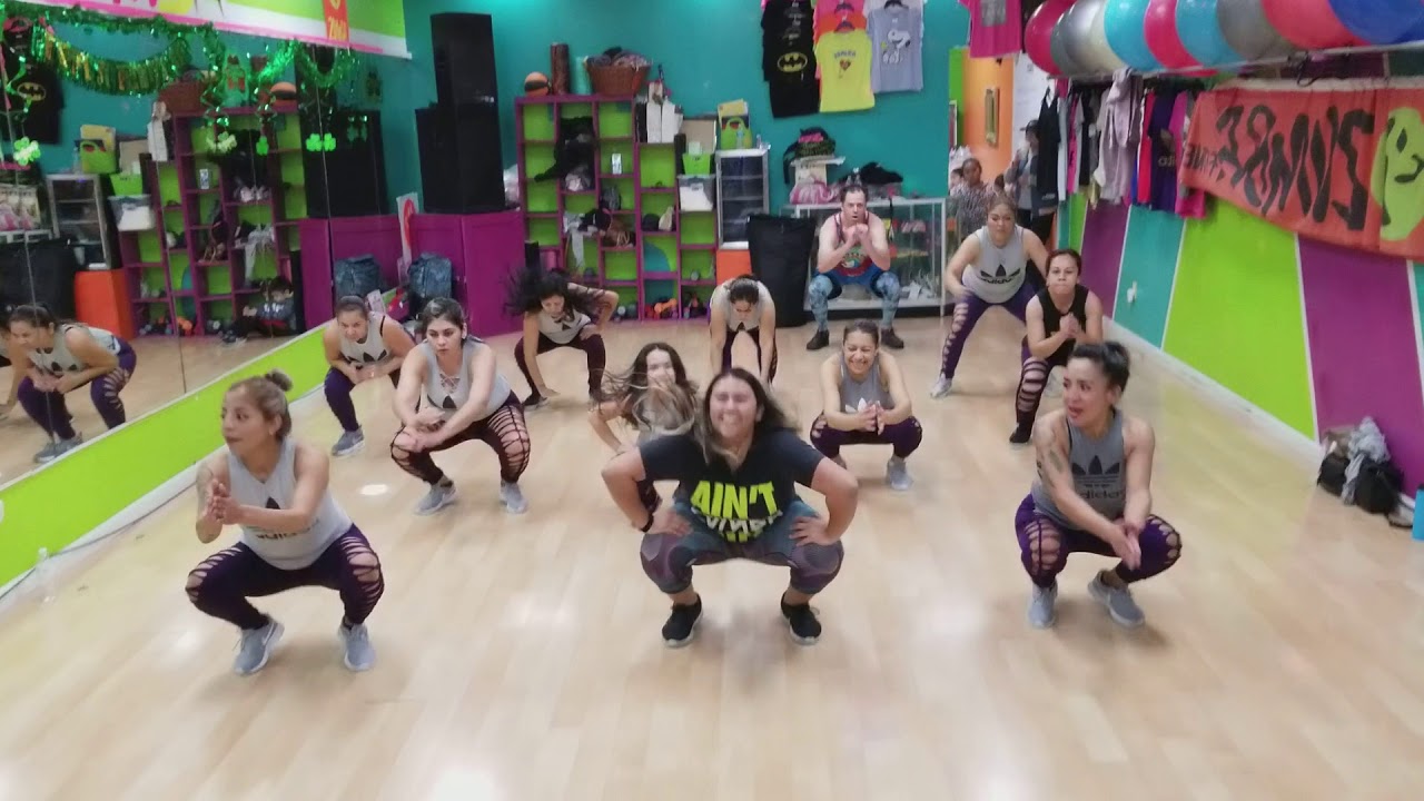 Zumba ELLA QUIERE HMM CUMBIA con CHELSEA  #CD5XX