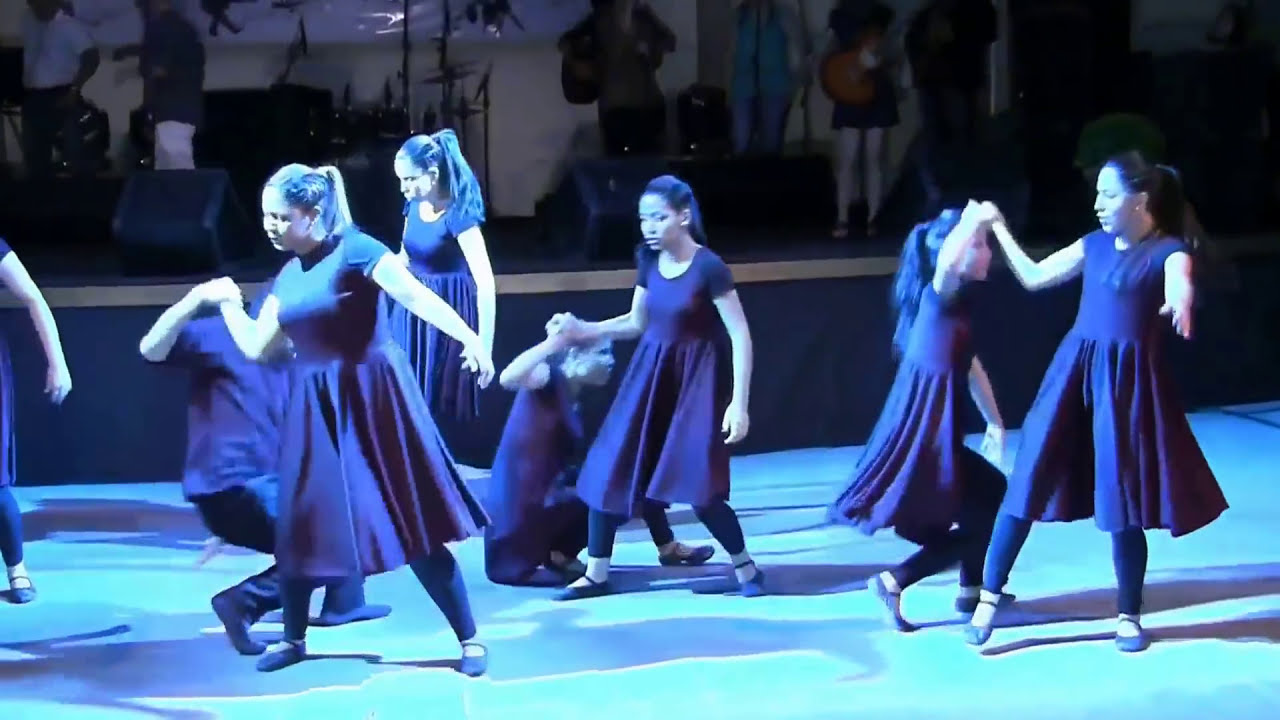 Fest Louv  - Coreografia  Mover do Espírito - música Santificação -2 ieq