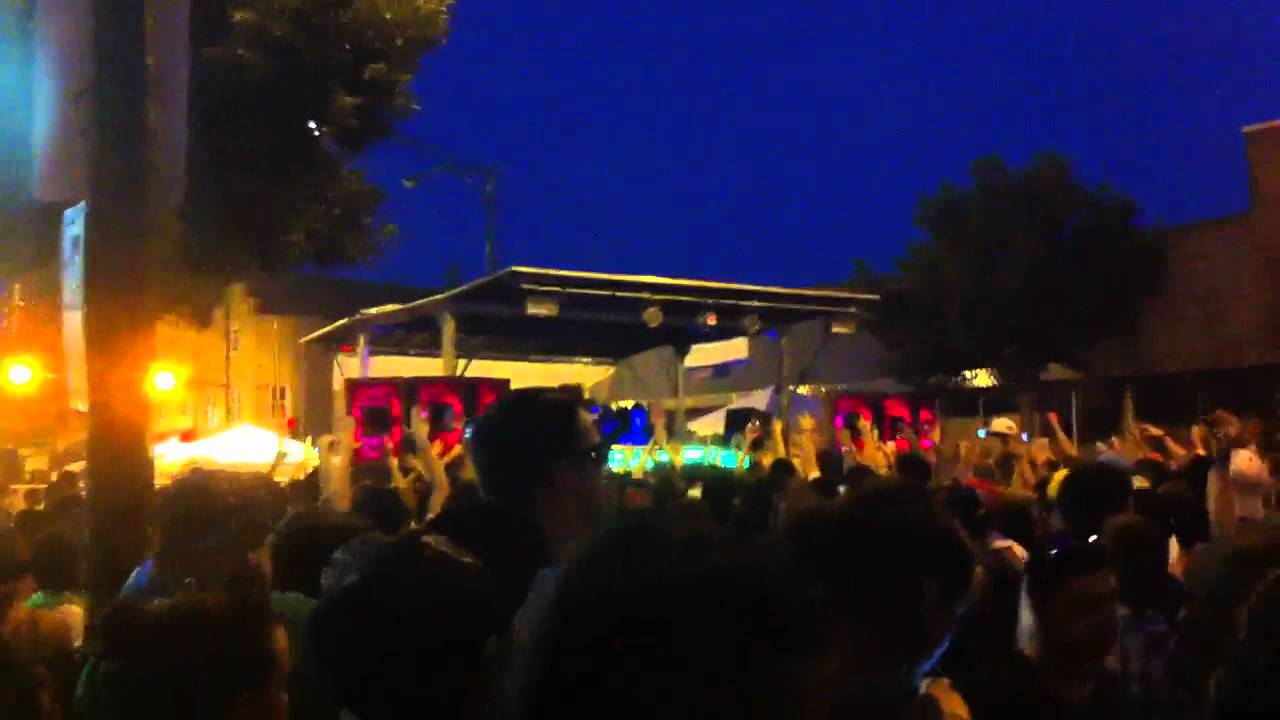 Flosstradamus @ West Fest in Chicago Intro into 'Lanas Them