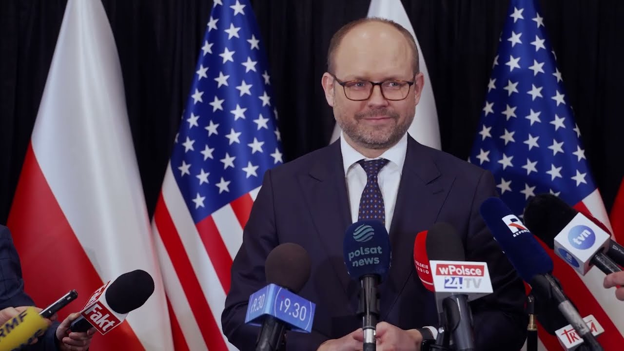 Briefing ministra Marcina Przydacza podczas wizyty Prezydenta RP Karola Nawrockiego w Dallas.