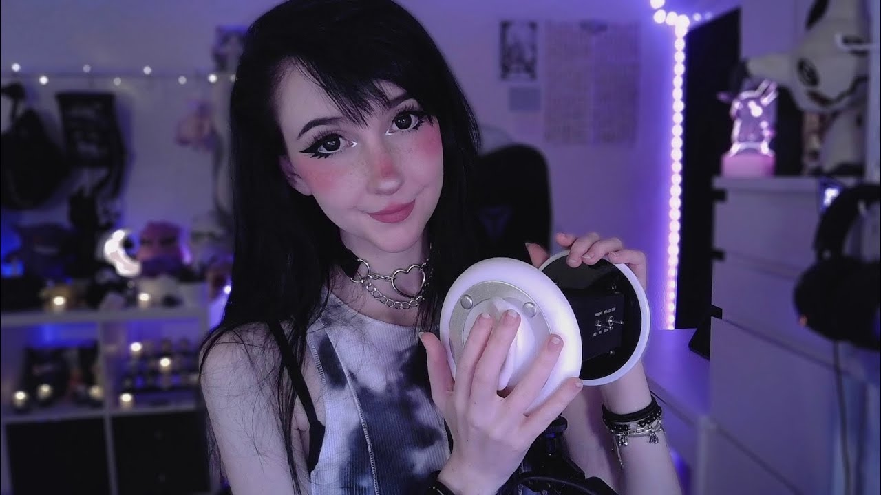 ASMR ☾ gentle oily ear massage 💜