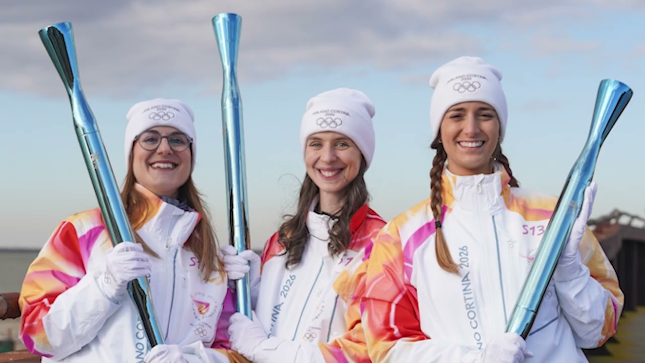 Comacchio - la fiamma olimpica di MIlano Cortina 2026