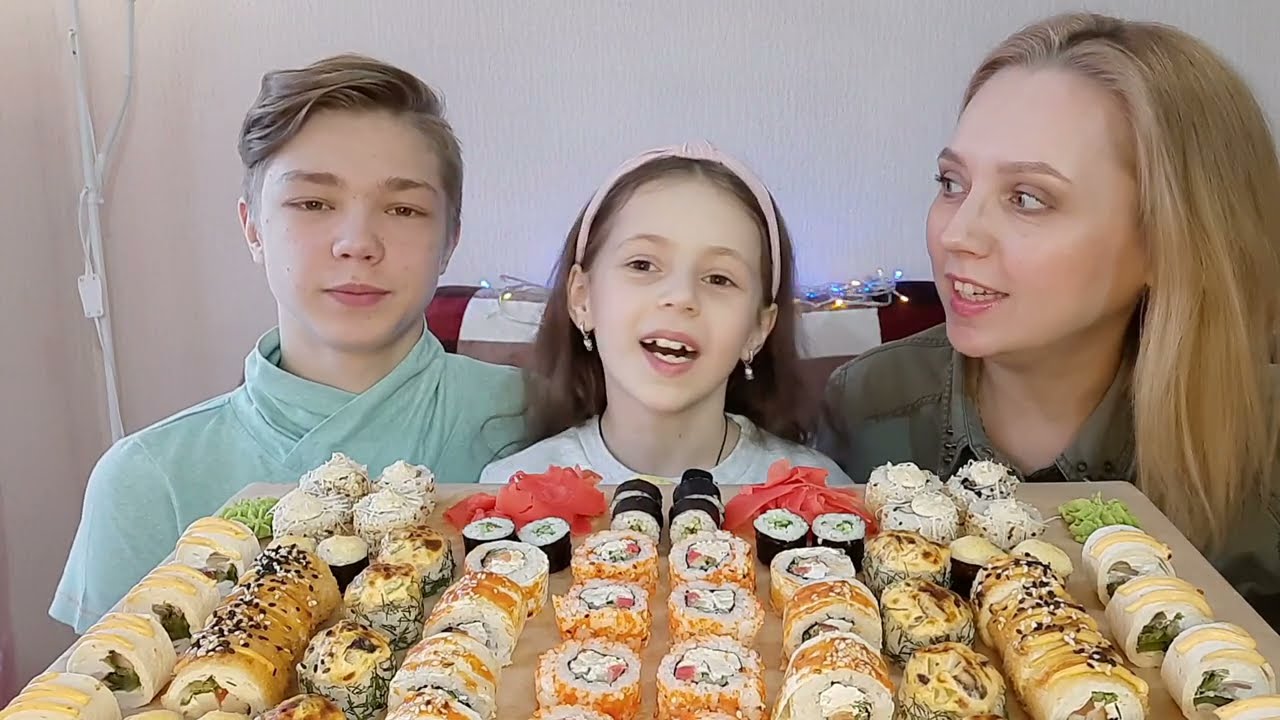 Мукбанг/Роллы🍣Суши/Mukbang Rolls, sushi/Самое интересное🤗Чем занятся на длинных выходных🤔