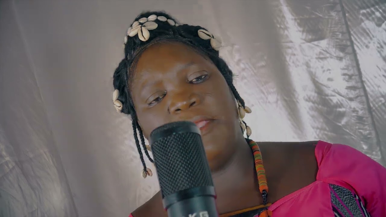 Lubya Star  ft Marie Gayeri _yanduama(  visualizer ) by nouvelle industrie