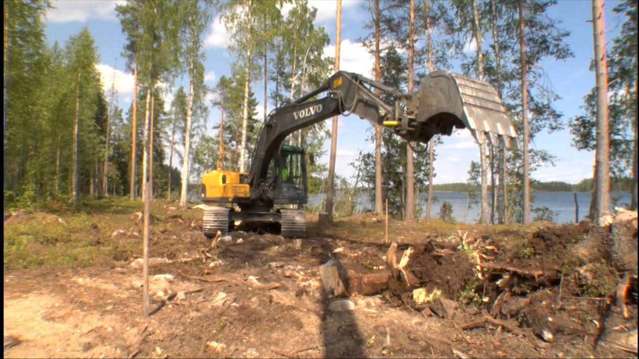 Jylhän Sora Oy: Maapohjan muokkausta rantatontilla