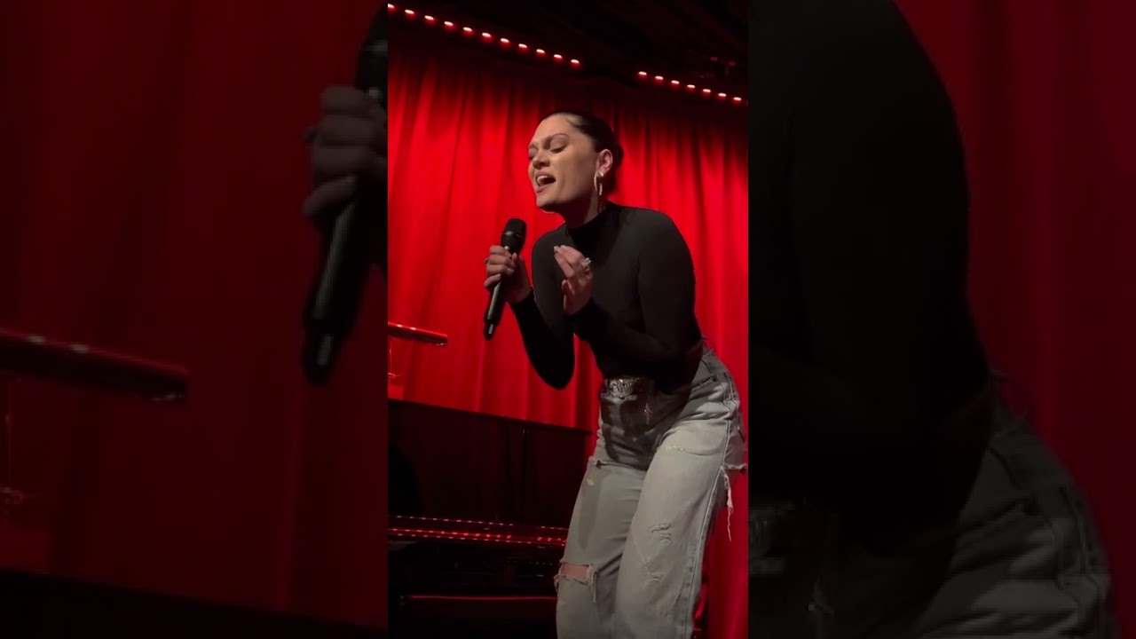 Jessie J - I Want Love at The Hotel Cafe 1/24/22