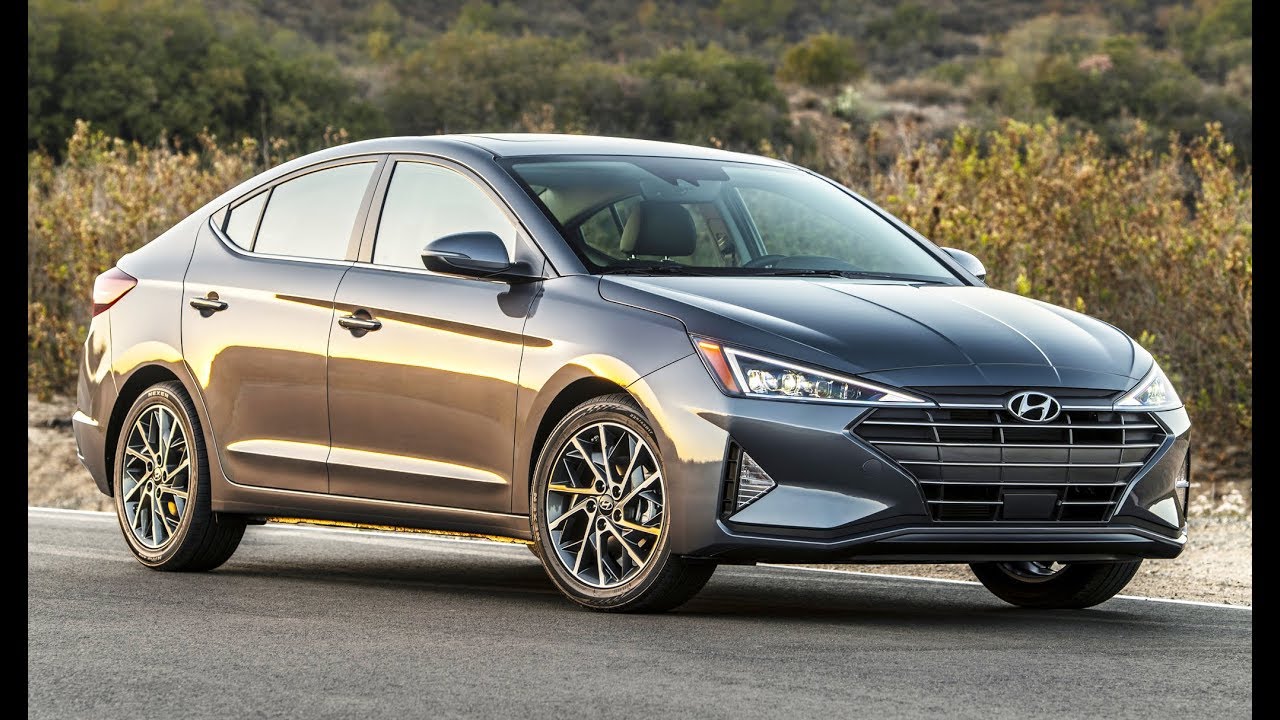 Hyundai Elantra (2019) First Look !!