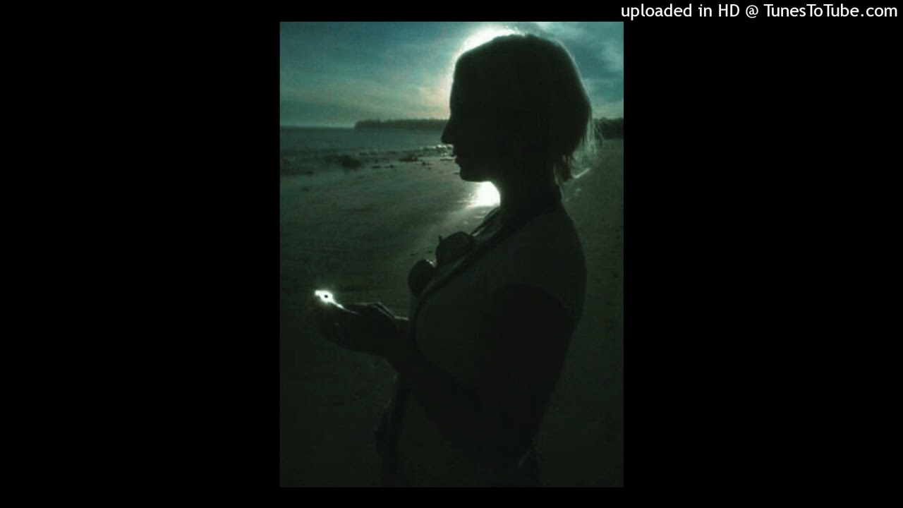 Sia - Moon (Alternative Studio Version)