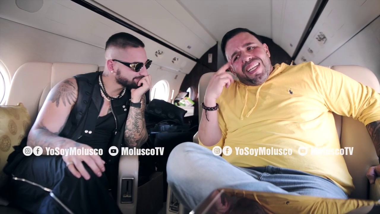 ¿Qué Opina Maluma De #Nuncaflowmalumasiemprerealg ? Ve Entrevista Desde Su Avión