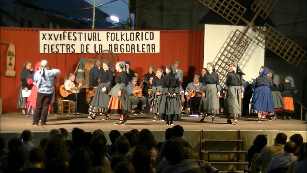 Coros y Danzas de Moral de Calatrava