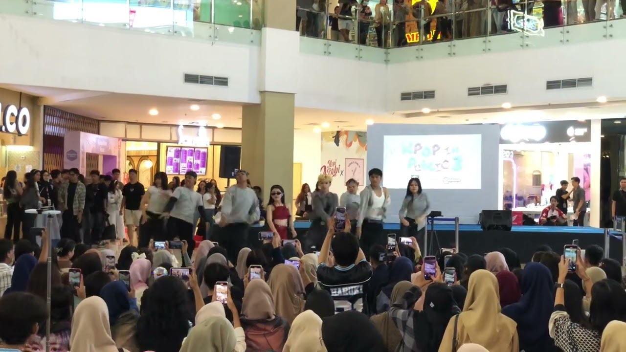 250523 RUBYJANE cover JENNIE &lsquo;LIKE JENNIE&rsquo; at KPOP IN PUBLIC 3