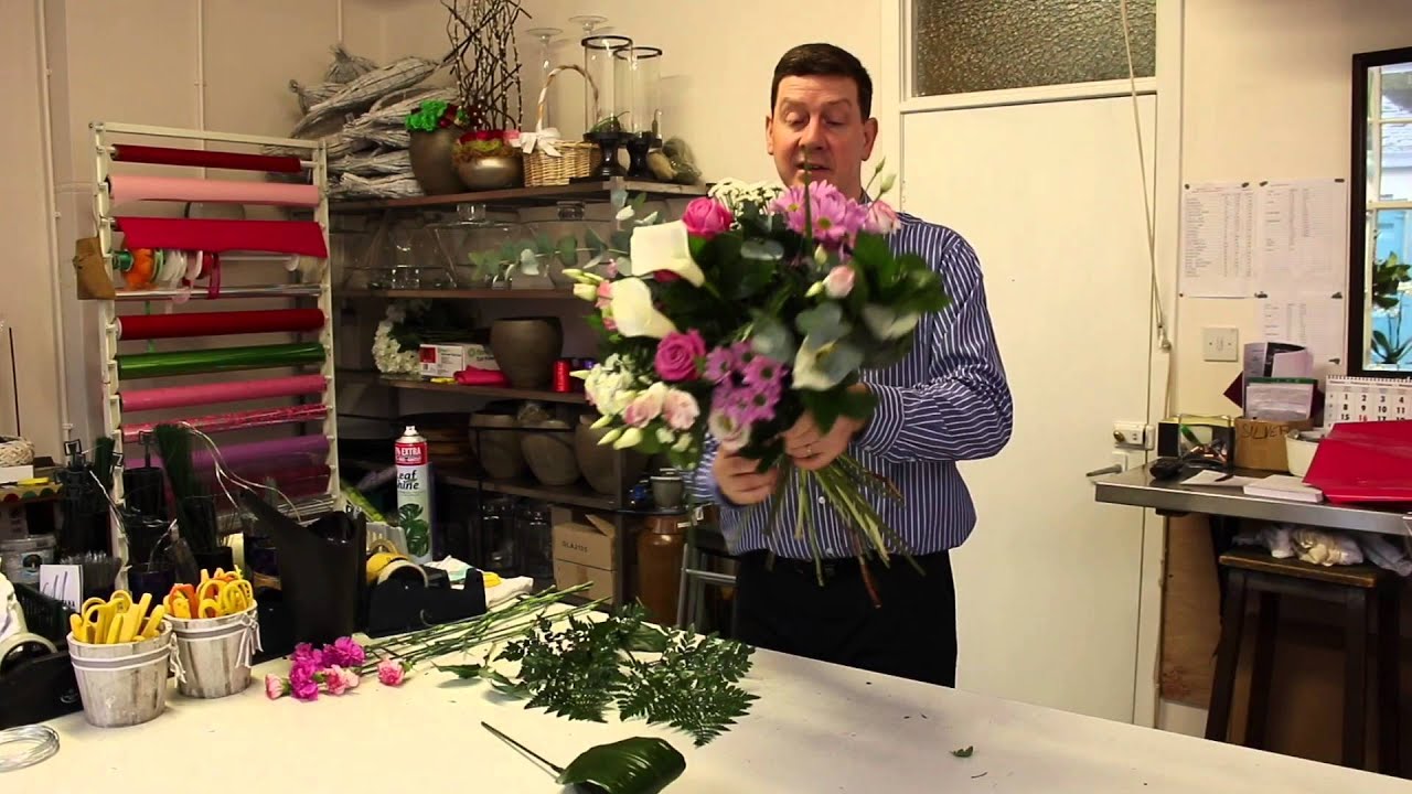 Popular Hand-Tied Bouquet Using Mixed Flowers - simple, easy to create -