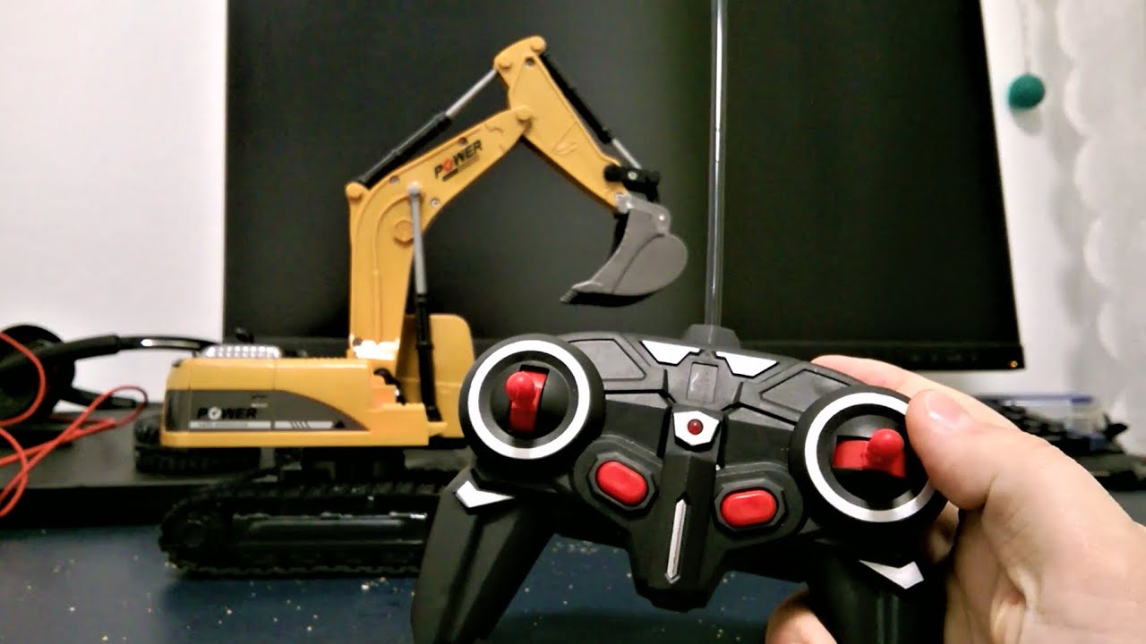 Bestseller 1:24 RC Excavator Review. Great Value for Money. Fun to Play for All Ages!
