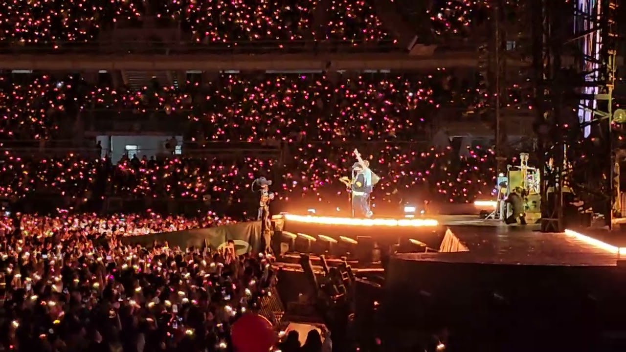 Coldplay - Yellow @ 콜드플레이 내한공연