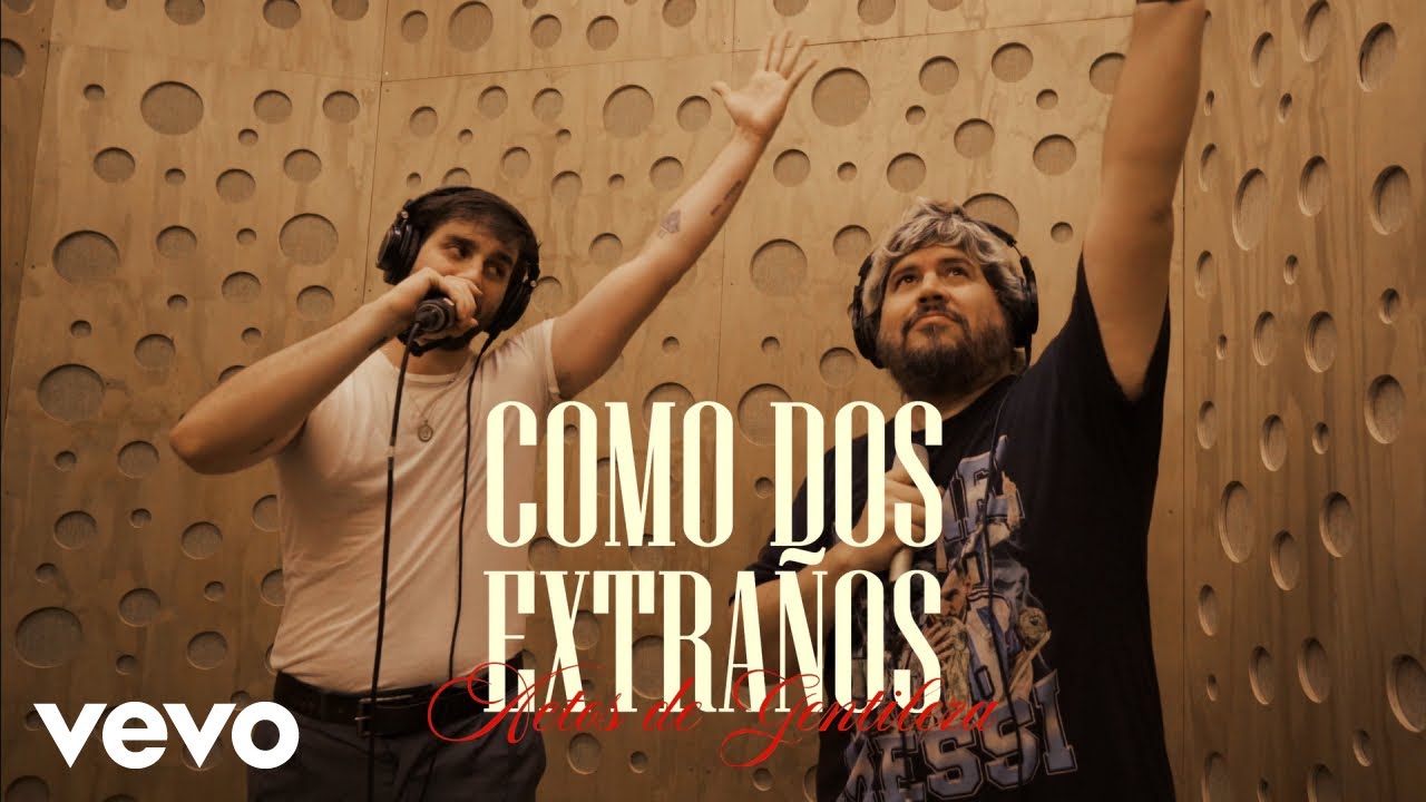 FLORIAN - COMO DOS EXTRA&Ntilde;OS (Official Video) ft. Santiago Motorizado