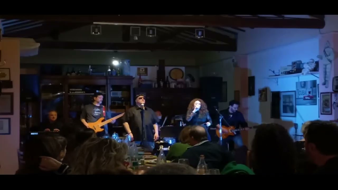 Phil Gio With Barcode: I Love Rock'n'Roll-We Will Rock You (Joan Jett & The Blackhearts-Queen Cover)