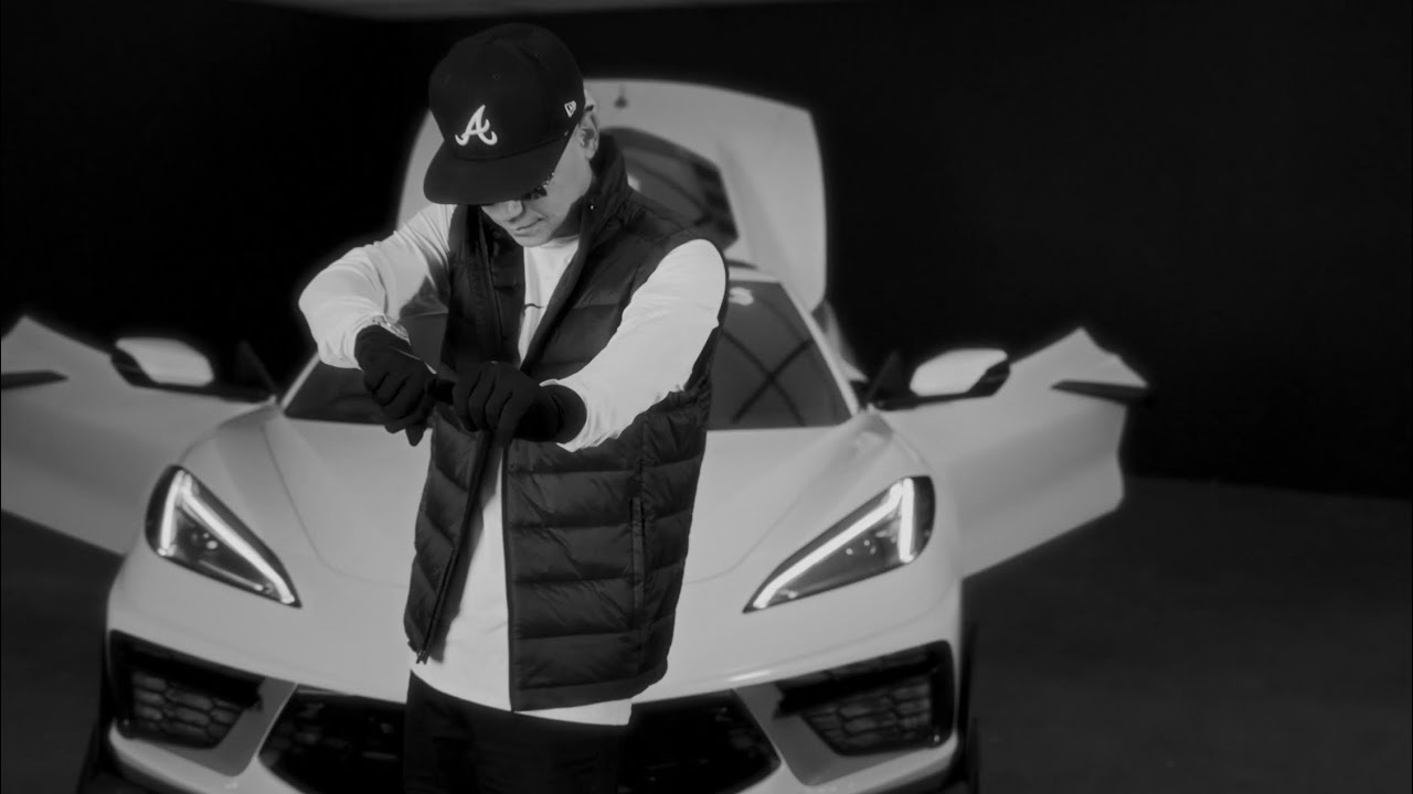 Greefs - Loca (Official Video)