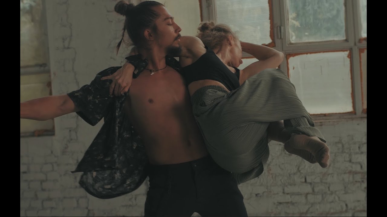 Carousel - Trădare (Official Video)