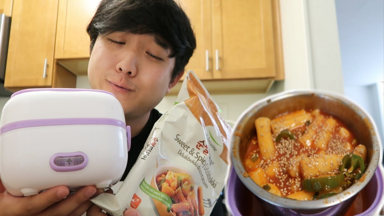 Приготовление дукпокки (떡볶이) с помощью электрического ланчбокса