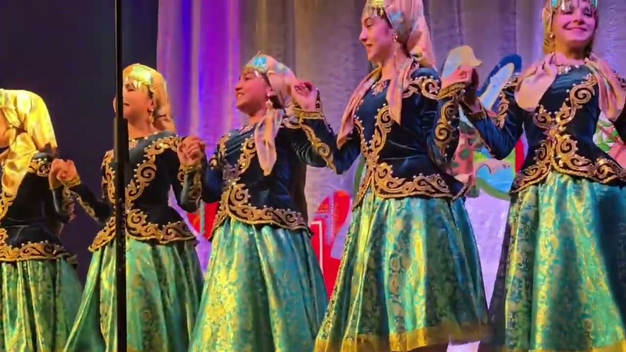 “ Milli rəqs” dərnəyinin ifasında “ Yallı” rəqsi. Müəllim : Lalə İbrahimova 