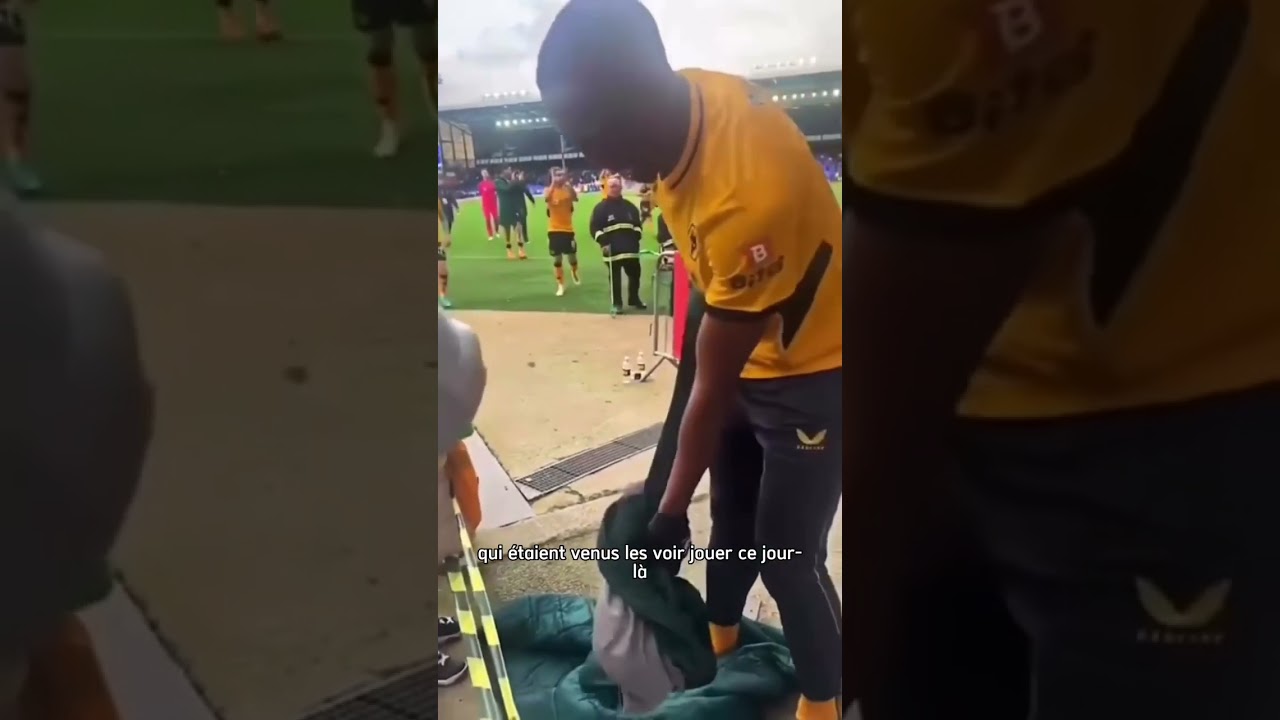 Ces joueurs offrent leur maillot &agrave; des enfants atteint d&rsquo;un cancer #cancer #football