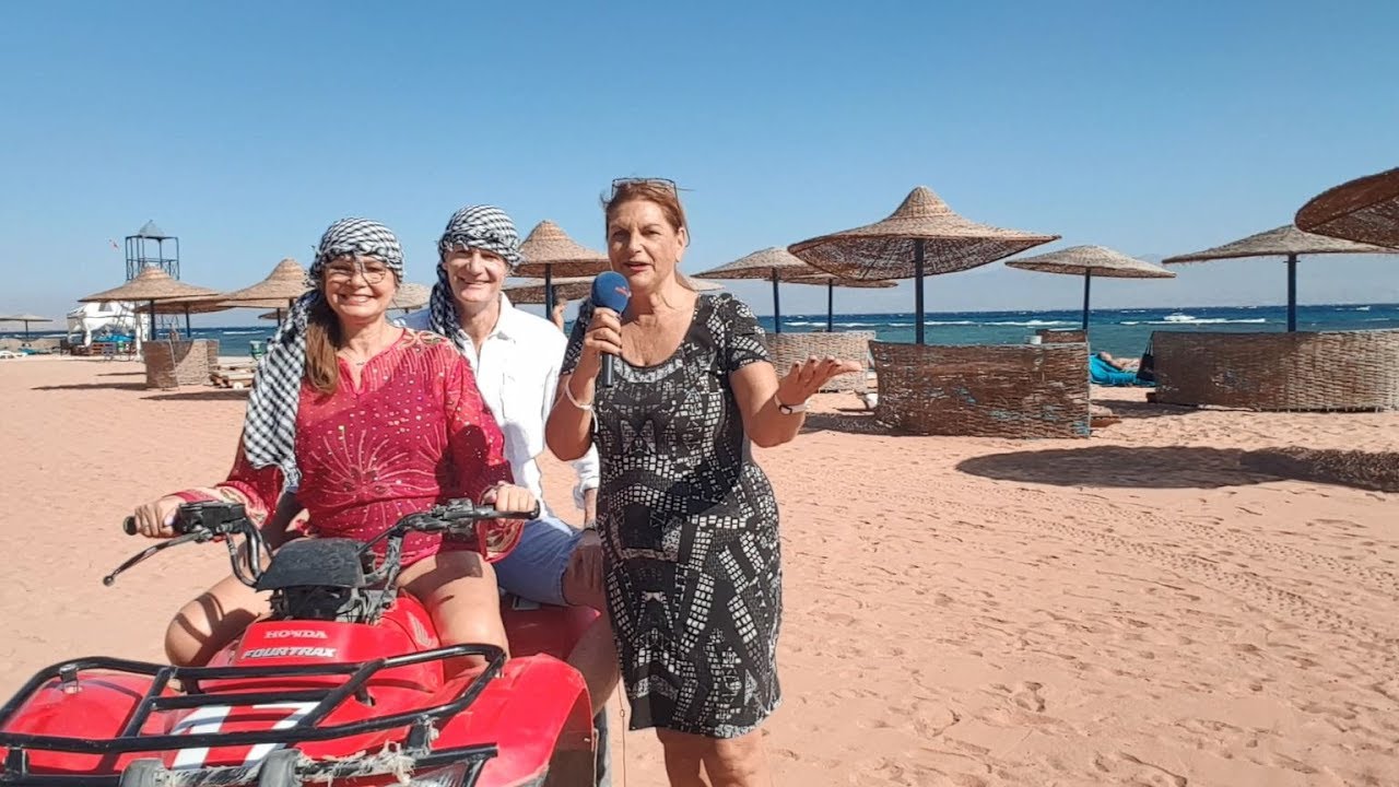 Maren Gilzer fährt am Strand Quad | Mosaique Beach Resort