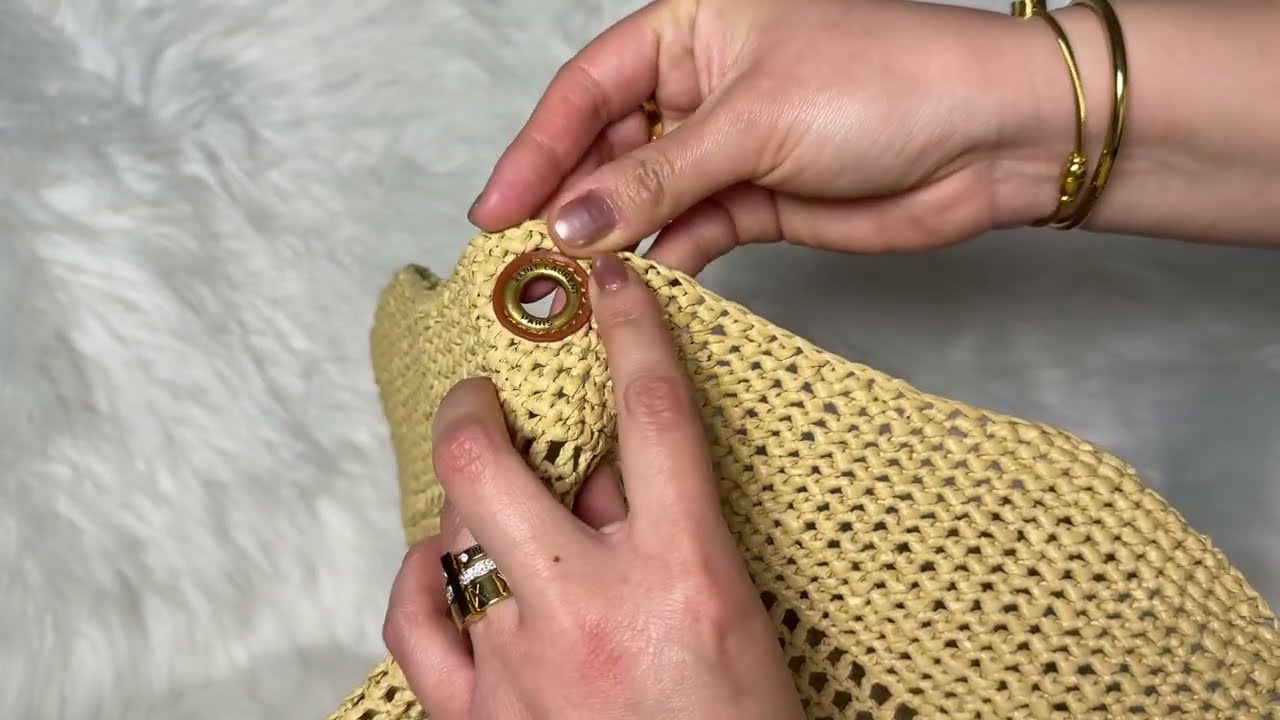 UNBOXING MY NEW BEACH BAG| YSL ICARE MAXI BAG IN RAFFIA| SHEBAG😍
