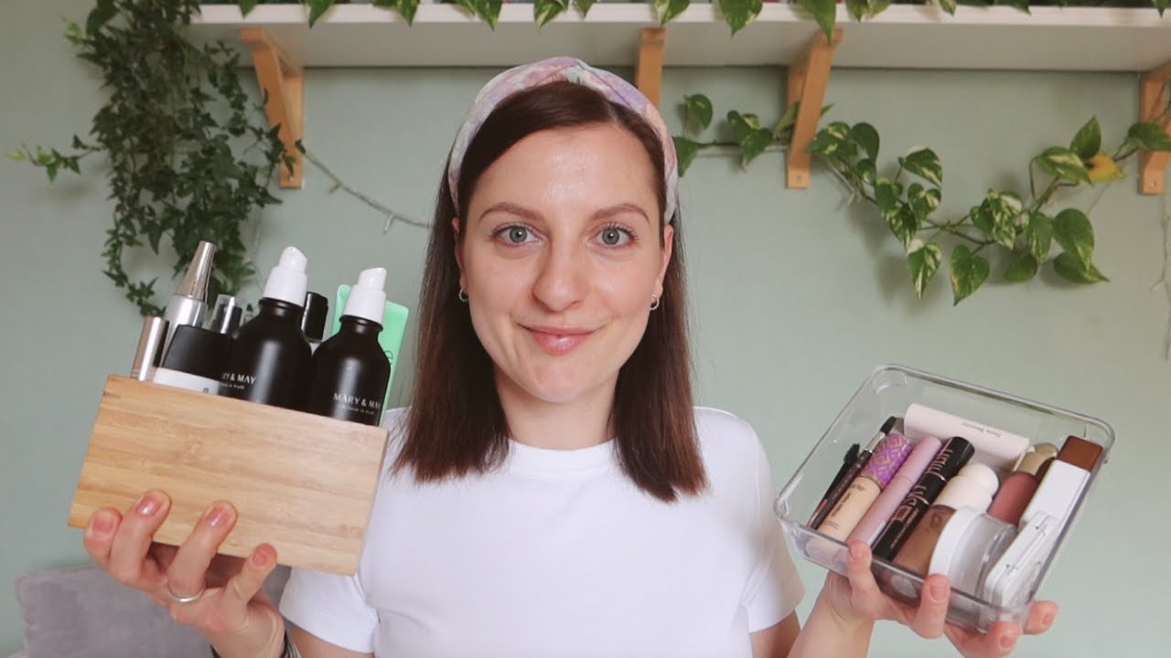 MOJA MINIMALISTYCZNA TOALETKA | ILE TERAZ MAM KOSMETYKÓW | HITY