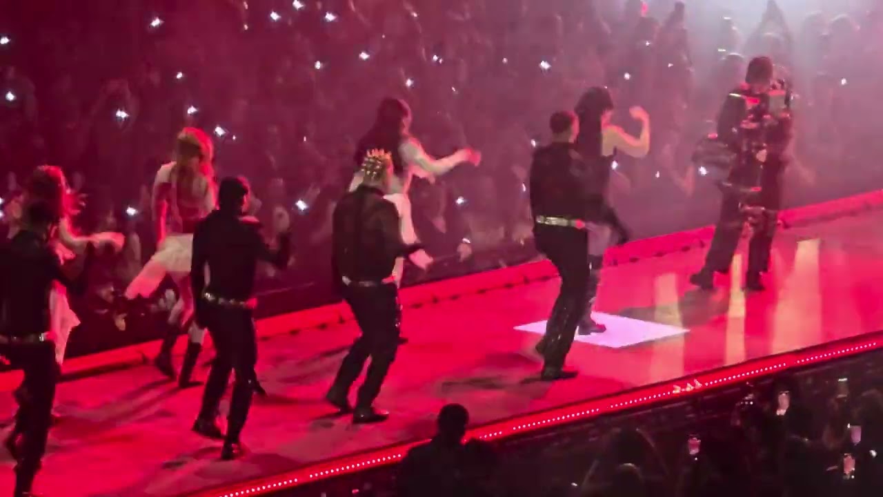 Lady Gaga- United Center Chicago 9/17/25