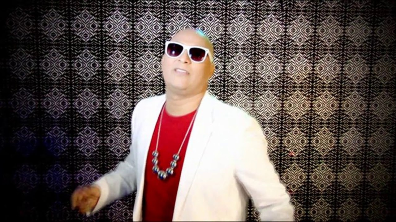El Rey Tulile -Ella No Es Coco