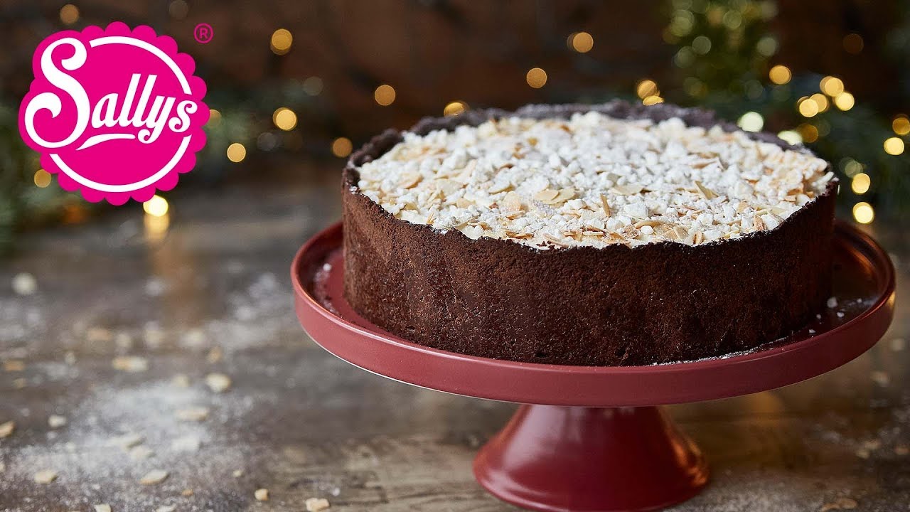 Weihnachts-Käsekuchen mit Fruchtfüllung und Baiserschicht / Sallys Welt