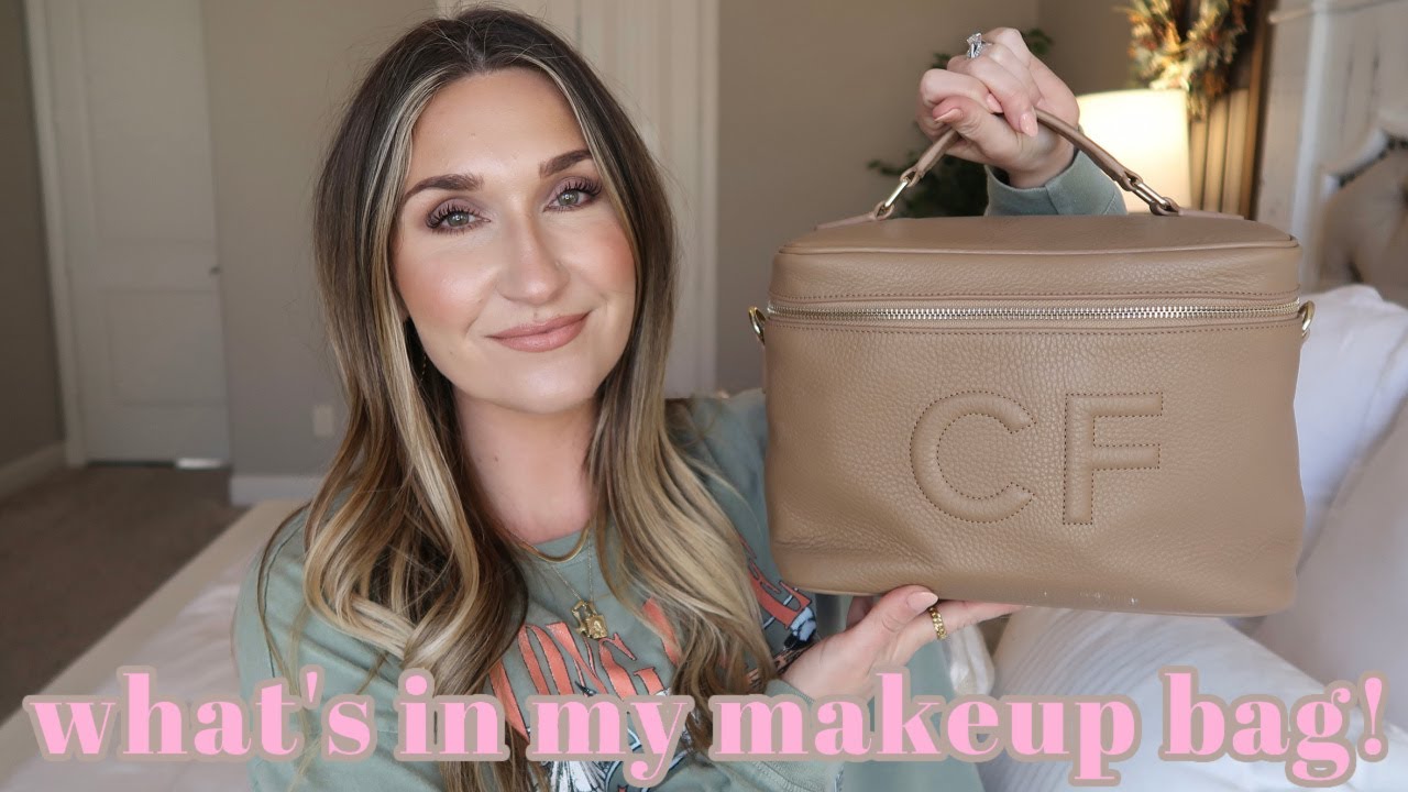 WHAT'S IN MY MAKEUP BAG & EVERYDAY MAKEUP FAVORITES! \\ LEATHEROLOGY XL TRAIN CASE