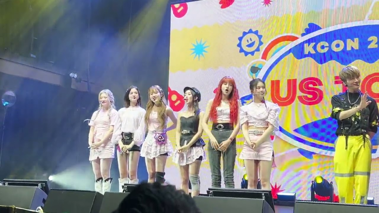 4K 20220901 Kcon 2022 STAYC 스테이씨 - New York concert - fancam