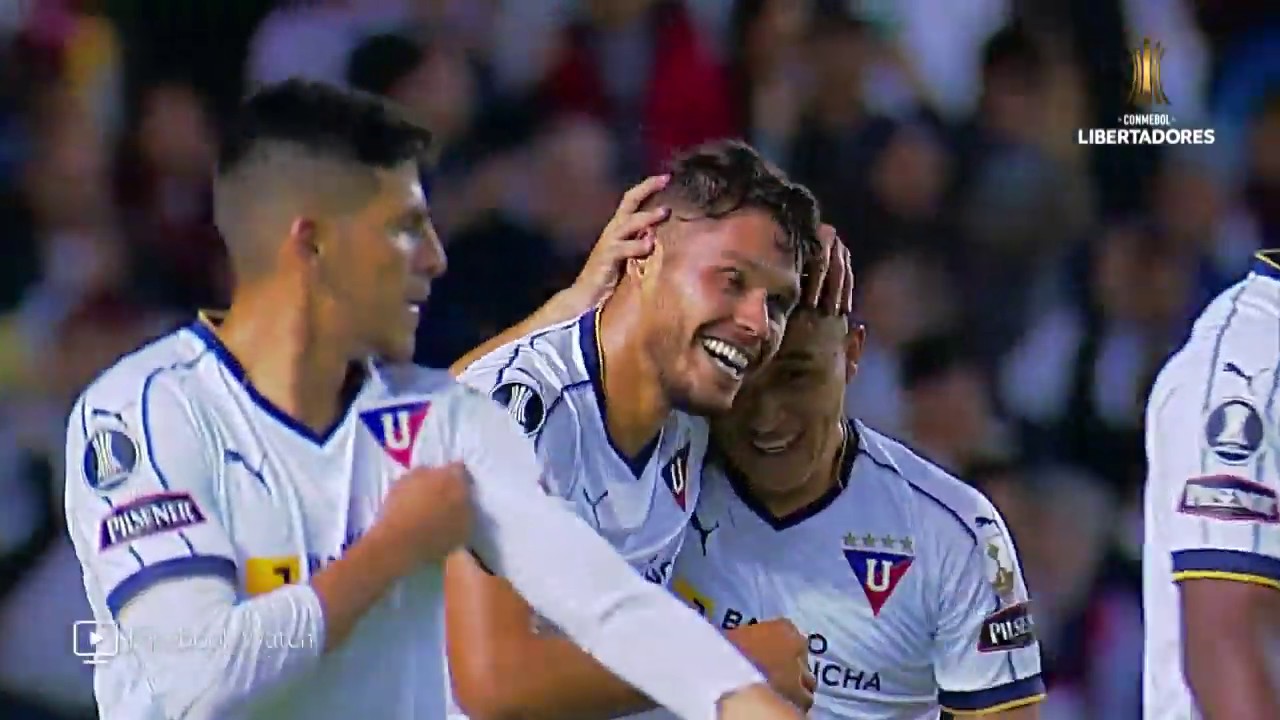 Liga de Quito vence 2-0 a Peñarol