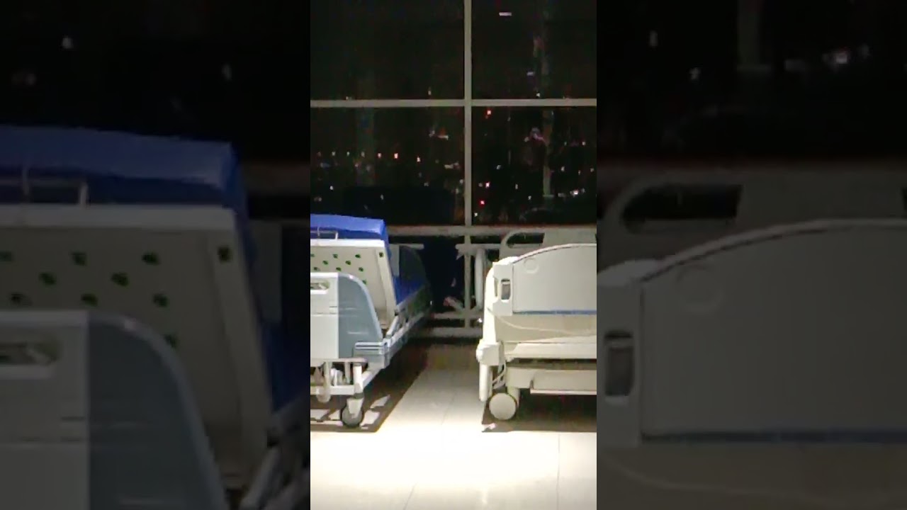 Ketika alarm bunyi sendiri ditengah malam tanpa sebab yang jelas. 