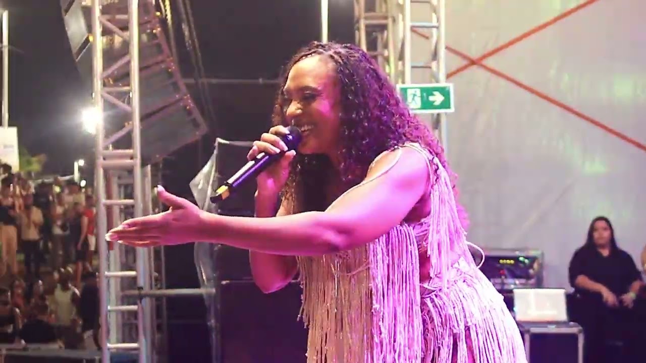 ESSENCIA DA PAIXAO / DERE / GAMEI - Vanessa Borges AO VIVO VIRADA SALVADOR