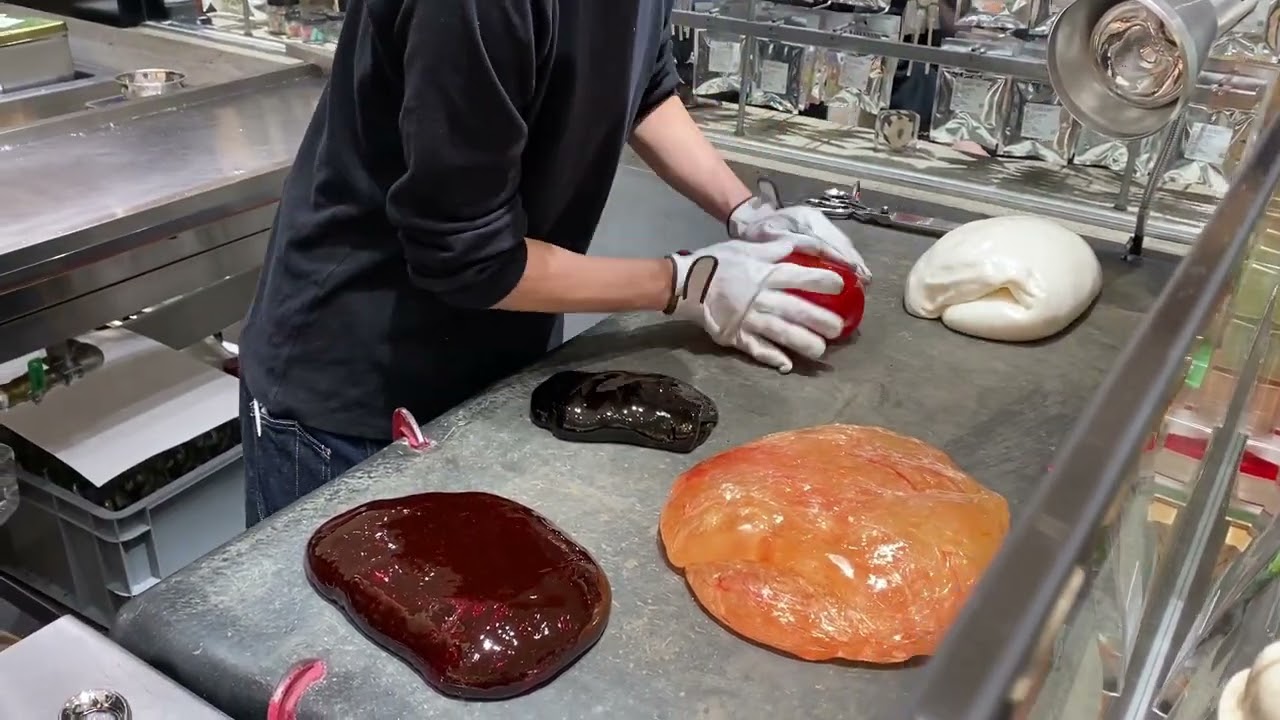 【PAPABUBBLE】How to Make Present Box Amezaiku in Japan cute Bugs【candy making videos】